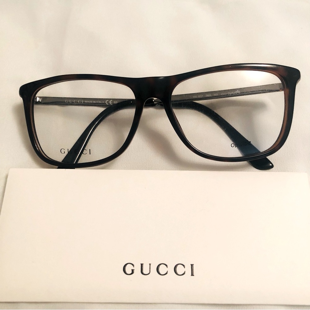 Gucci frame for men/women